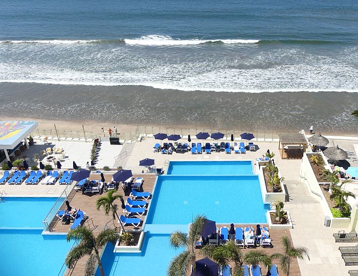 DoubleTree by Hilton Mazatlan Beachfront Hotel with oceanfront pool, modern rooms, and Golden Zone location.